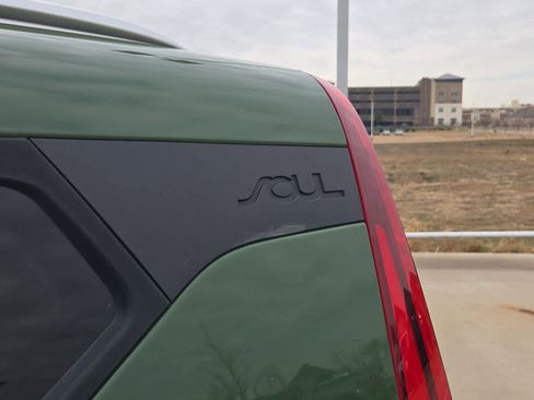 Used 2021 Kia Soul X-Line image 12