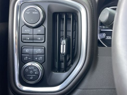 Used 2022 GMC Sierra 1500 SLT image 39