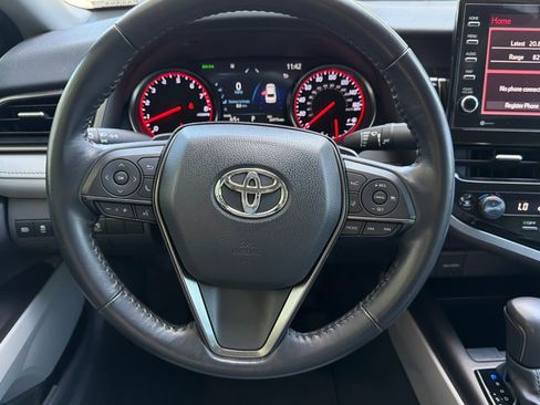Used 2021 Toyota Camry XSE FWD image 18