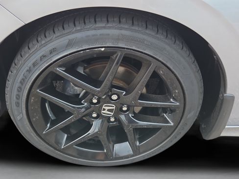 Certified 2025 Honda Civic Sport image 29
