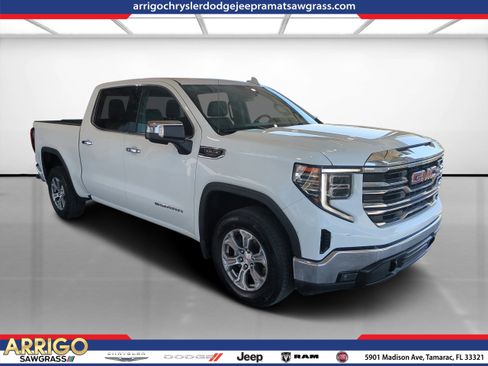 Used 2024 GMC Sierra 1500 SLT image 1