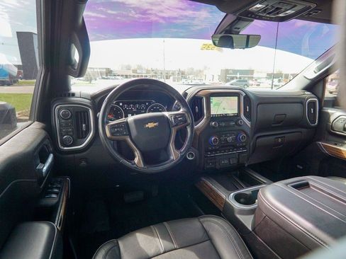 Used 2021 Chevrolet Silverado 3500 High Country AWD/4WD image 12
