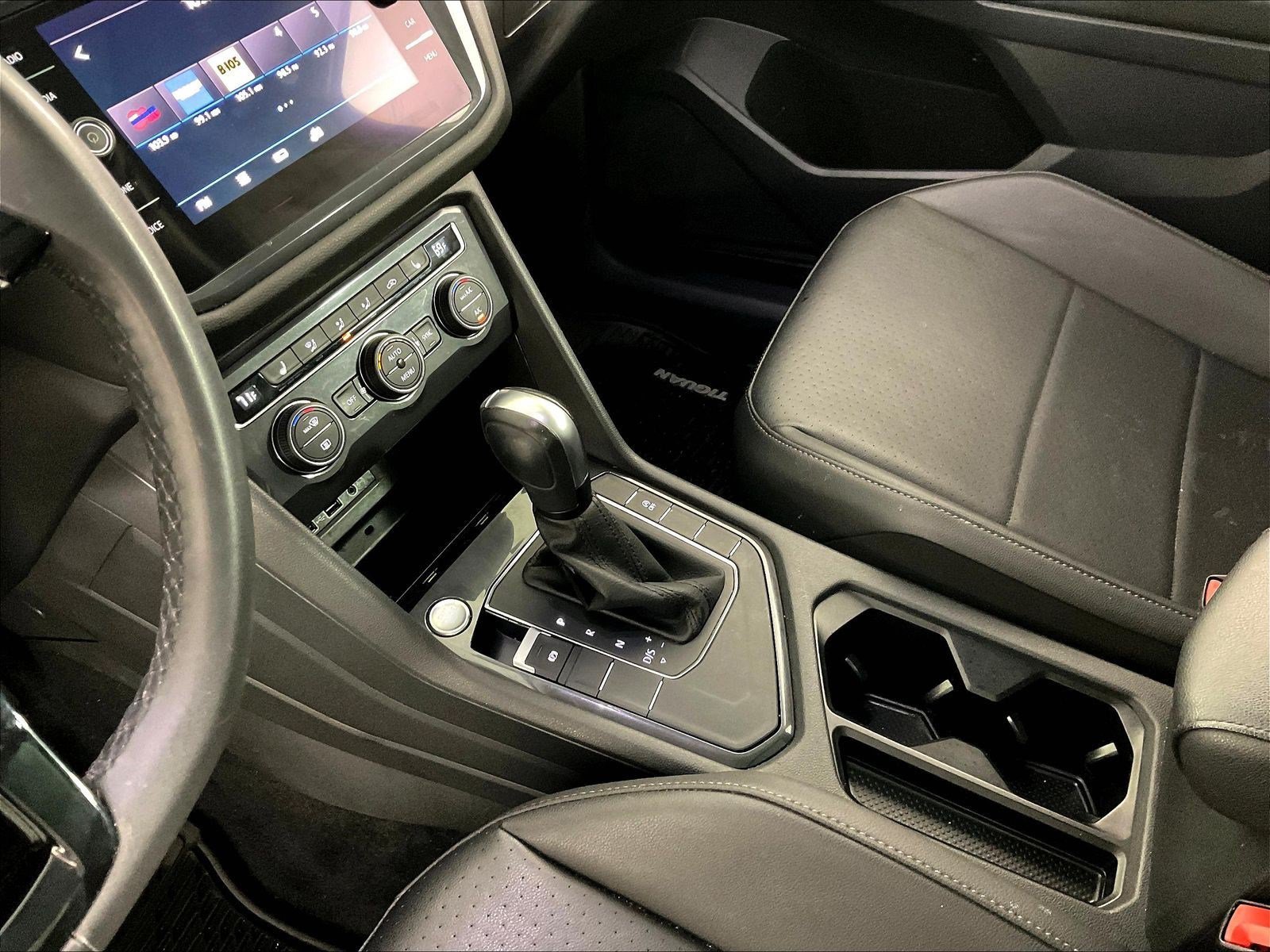 Used 2020 Volkswagen Tiguan SE w/ Panoramic Sunroof Package FWD image 18