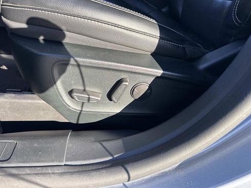 Used 2022 Ford Escape SEL image 13