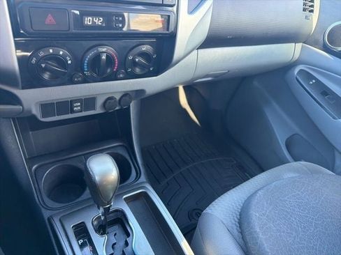 Used 2013 Toyota Tacoma PreRunner image 25