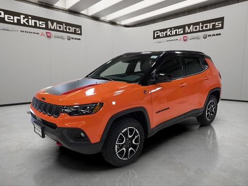 New 2026 Jeep Compass Trailhawk AWD/4WD image 1