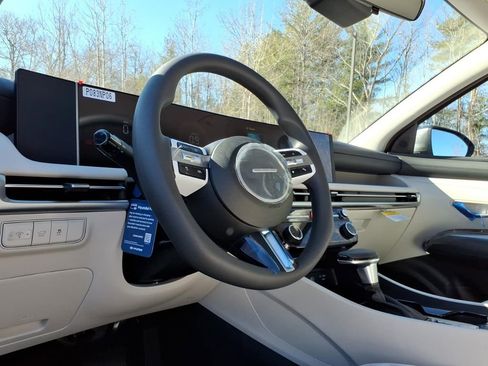 New 2026 Hyundai Tucson SEL image 9