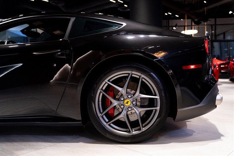 Used 2017 Ferrari F12 Berlinetta RWD image 32
