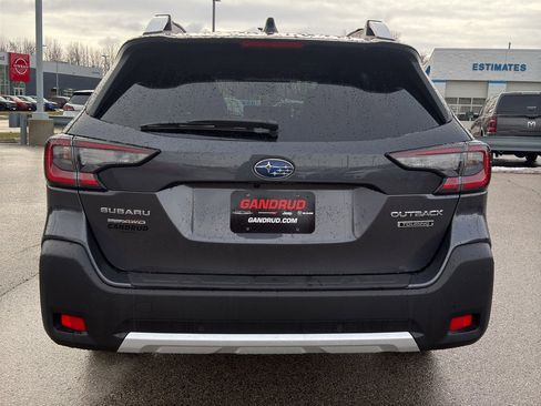 Used 2025 Subaru Outback Touring image 7