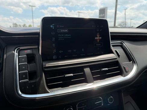 Used 2023 Chevrolet Tahoe Premier AWD/4WD image 19
