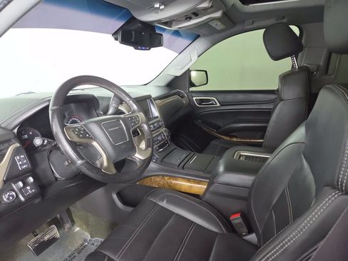 Used 2016 GMC Yukon XL Denali w/ Open Road Package AWD/4WD image 14