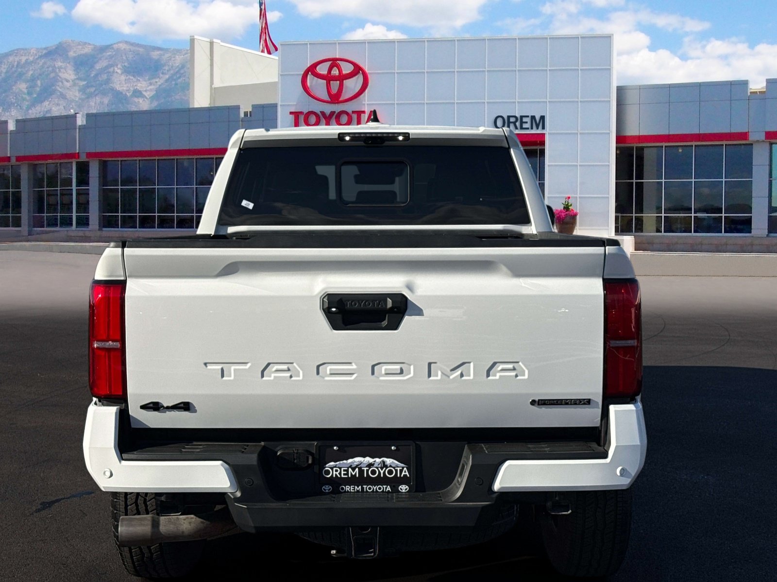 Used 2026 Toyota Tacoma TRD Off-Road w/ TRD Off Road Premium Package AWD/4WD image 5
