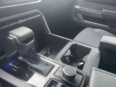 Used 2022 Toyota Tundra SR5 image 28