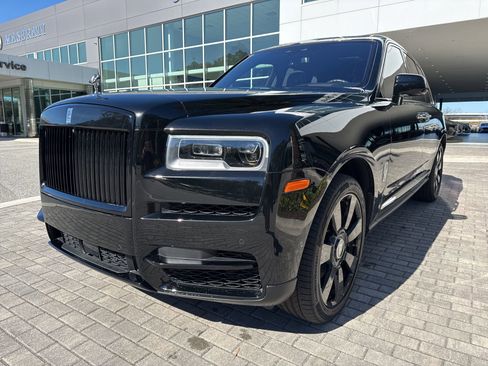 Used 2022 Rolls-Royce Cullinan image 8
