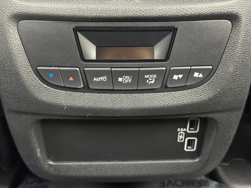 Used 2022 Honda Pilot Special Edition image 31