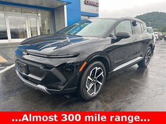 Used 2024 Chevrolet Equinox EV LT image 1