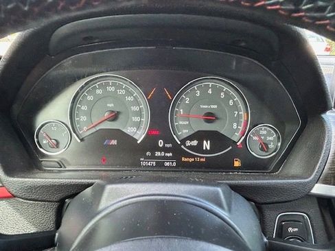 Used 2016 BMW M4 Convertible RWD image 32