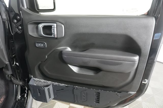 Used 2025 Jeep Wrangler Sport AWD/4WD image 28
