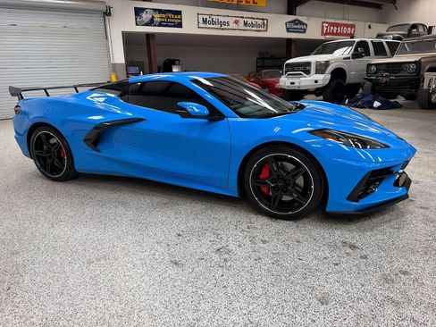 Used 2023 Chevrolet Corvette Stingray Premium Conv w/ Z51 Performance Package RWD image 10