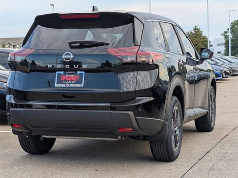 New 2026 Nissan Rogue SV w/ Cold Weather Package image 4