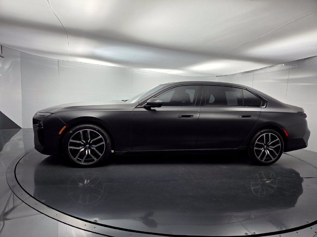 Certified 2023 BMW 760i xDrive AWD/4WD image 7