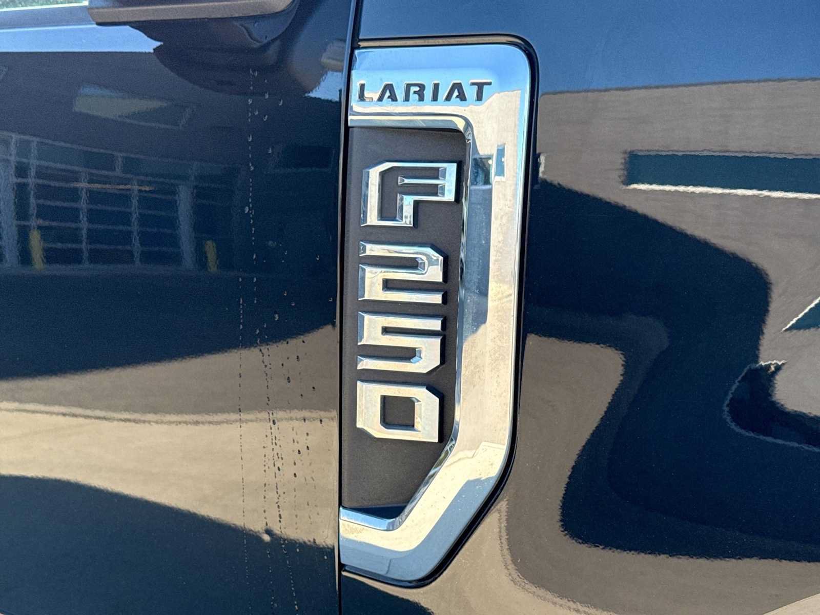 Used 2022 Ford F250 Lariat w/ Lariat Ultimate Package AWD/4WD image 12