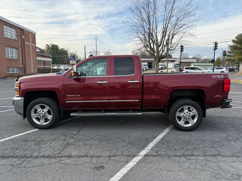 Used 2017 Chevrolet Silverado 2500 LTZ w/ Vortec Plus Package image 10
