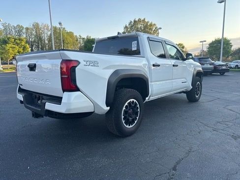 Used 2024 Toyota Tacoma TRD Off-Road AWD/4WD image 56