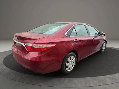 Used 2015 Toyota Camry LE FWD image 5