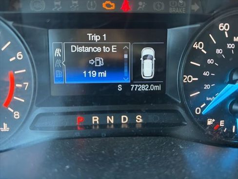 Used 2019 Ford Explorer XLT image 41