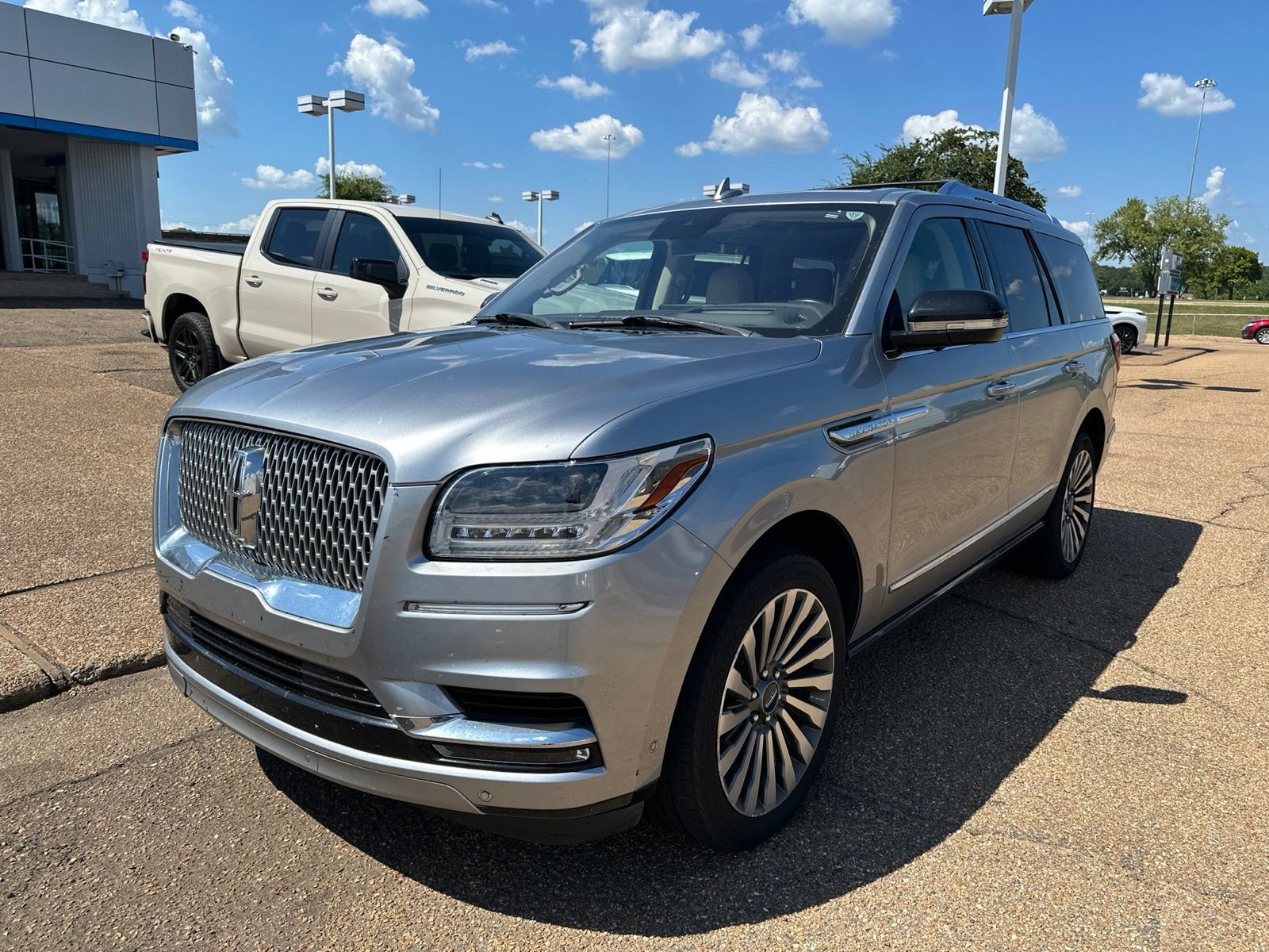 Used 2020 Lincoln Navigator Reserve w/ Luxury Package RWD image 1