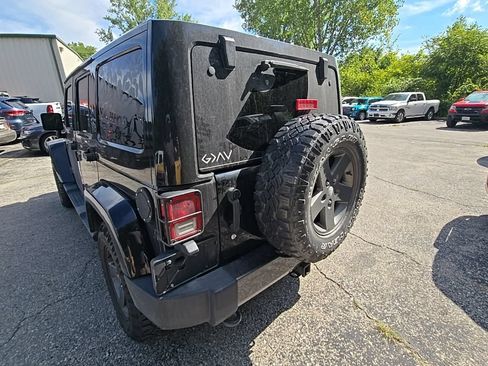 Used 2011 Jeep Wrangler Unlimited Sport AWD/4WD image 5