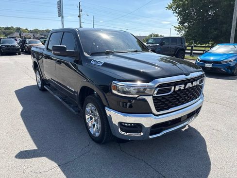 Used 2025 RAM 1500 Big Horn AWD/4WD image 2