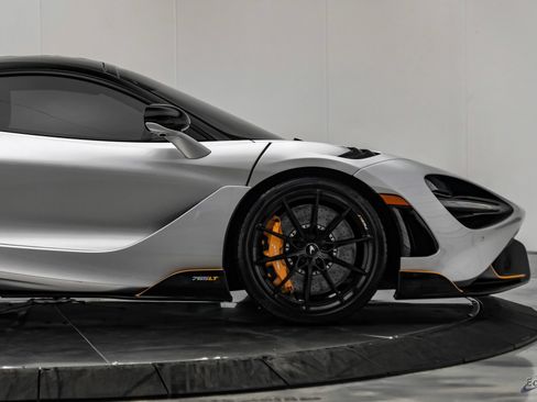 Used 2021 McLaren 765LT RWD image 29