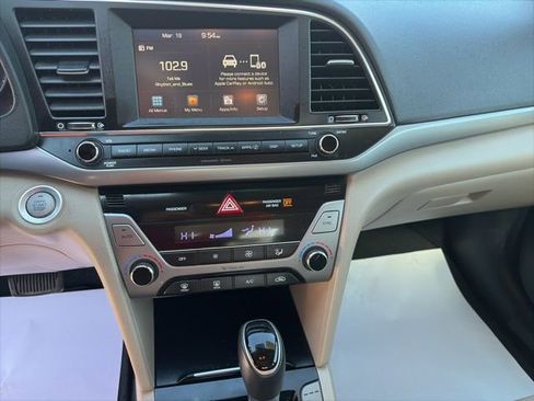 Used 2017 Hyundai Elantra SE w/ SE A/T Tech Package 03 image 11
