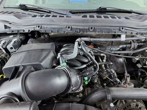 Used 2024 Ford F250 Lariat w/ Sport Appearance Package AWD/4WD image 36