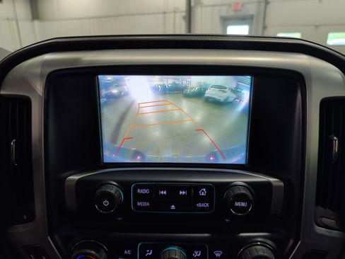 Used 2017 GMC Sierra 1500 SLE w/ SLE Value Package AWD/4WD image 12