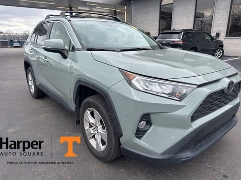 Used 2019 Toyota RAV4 XLE image 7