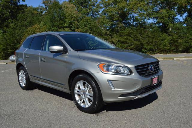 Used 2015 Volvo XC60 T5 Premier w/ Proximity Package FWD image 3