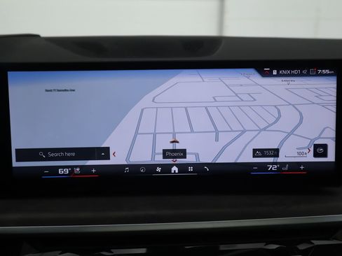 Certified 2025 BMW X5 M60i w/ Climate Comfort Package image 15