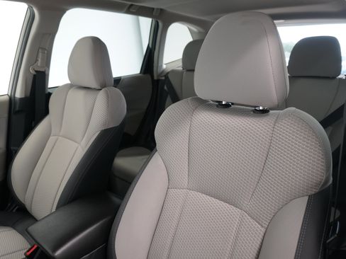 Used 2021 Subaru Forester Premium image 10