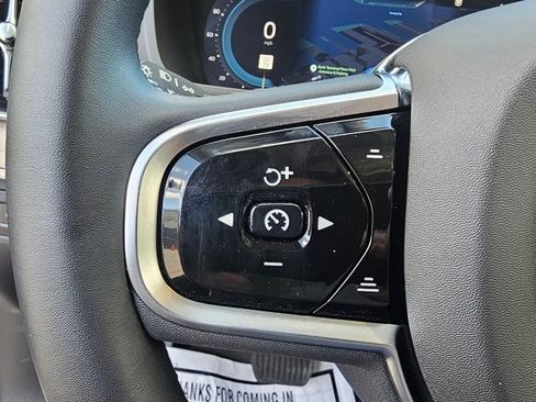 Certified 2025 Volvo XC90 T8 Plus w/ Protection Package Premier image 21