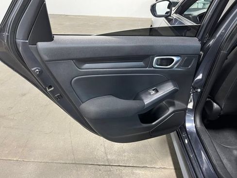 Used 2023 Honda Civic Sport image 19