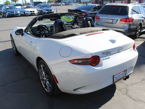 Used 2016 MAZDA MX-5 Miata Grand Touring RWD image 15