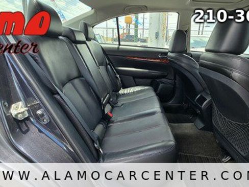 Used 2012 Subaru Legacy 2.5i Limited w/ Illumination Pkg 2 AWD/4WD image 19