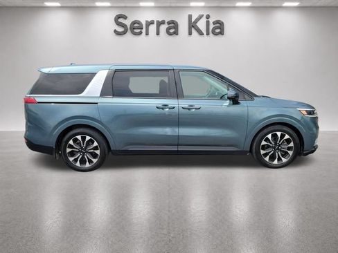 Used 2024 Kia Carnival EX FWD image 6