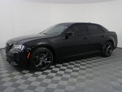 Used 2022 Chrysler 300 S image 2