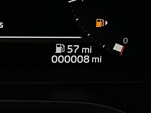 New 2025 Mitsubishi Outlander SE image 17