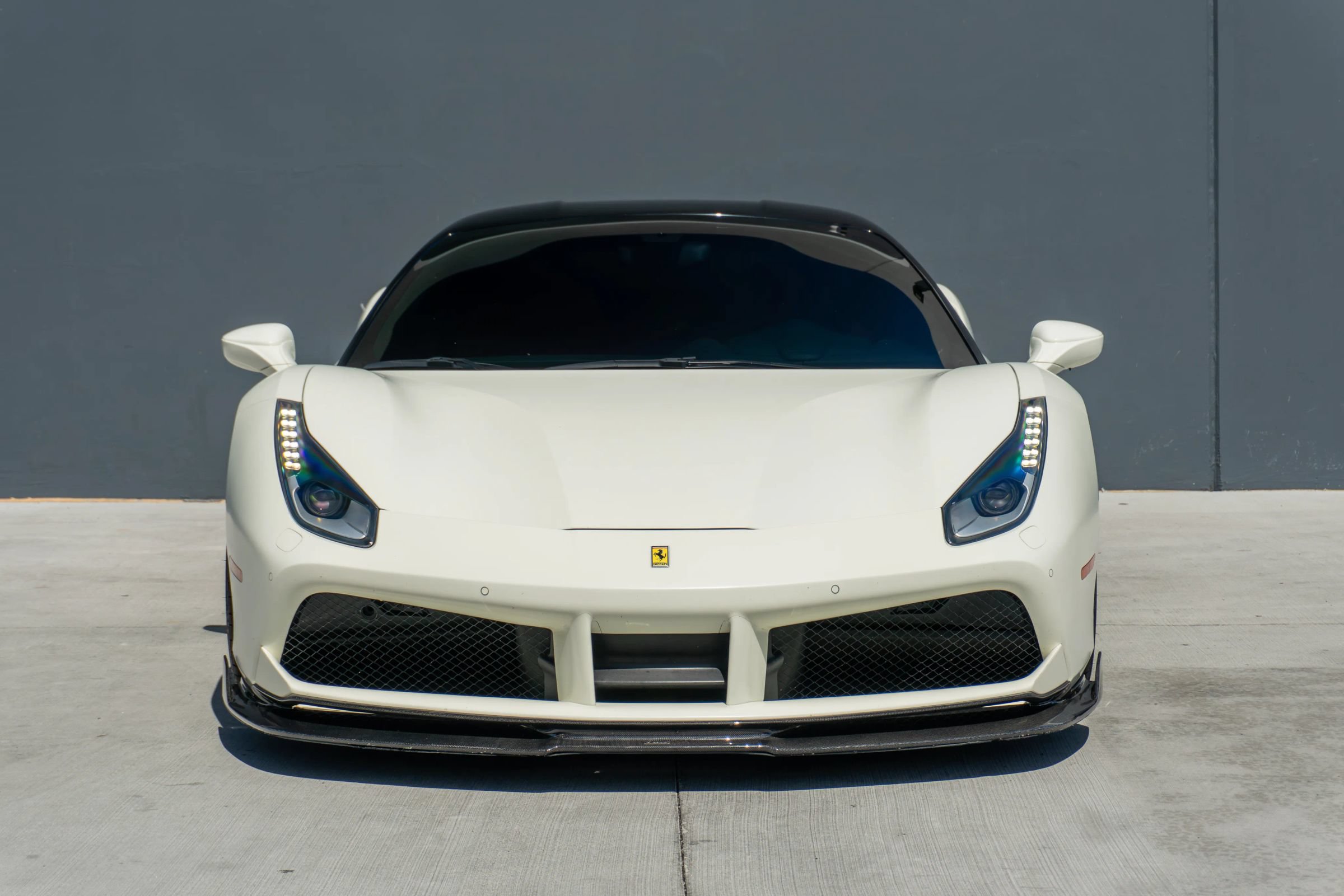 Used 2018 Ferrari 488 GTB RWD image 4