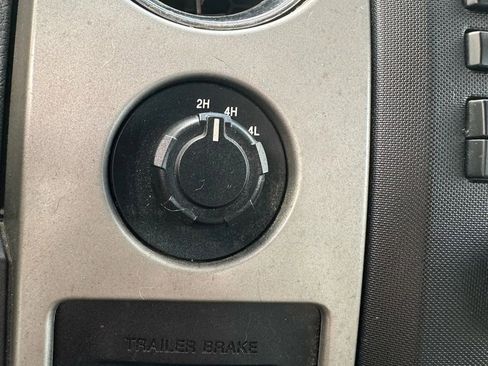 Used 2011 Ford F150 XLT w/ XLT Chrome Pkg image 34